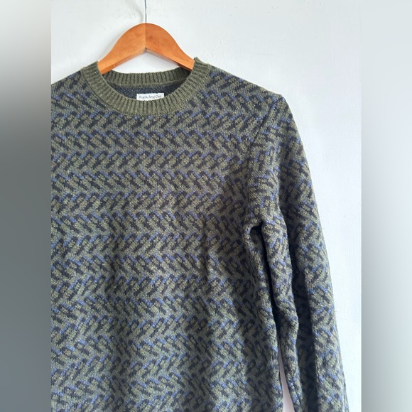 Frank And Oak Green Pattern Wool Blend Crewneck Sweater Size XS EUC - Picture 3 of 9